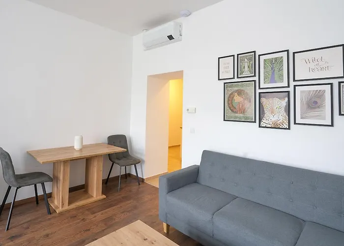 New Favoriten - Serviced Apartmán *
