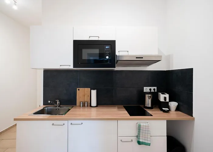 New Favoriten - Serviced Apartmán *